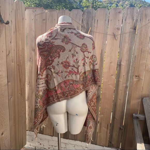 Reversible pashmina scarf wrap  - Picture 8 of 10